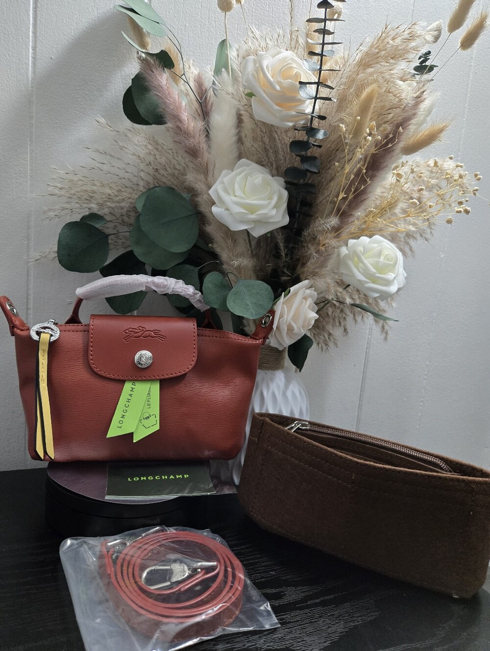 Longchamp Women's Bag w/Organizer